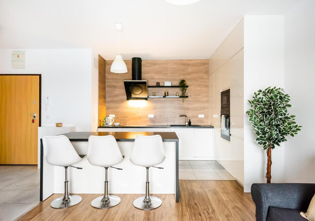Magazynowa Exclusive Amber Apartment Варшава Экстерьер фото
