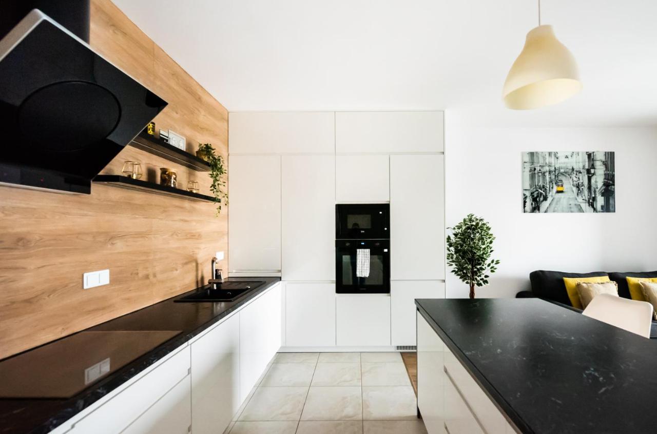 Magazynowa Exclusive Amber Apartment Варшава Экстерьер фото