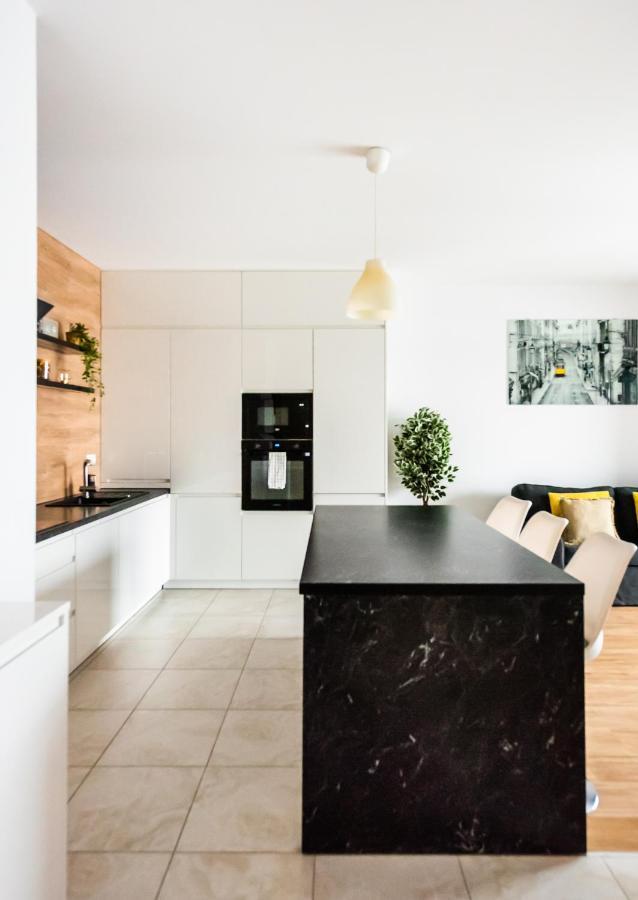 Magazynowa Exclusive Amber Apartment Варшава Экстерьер фото