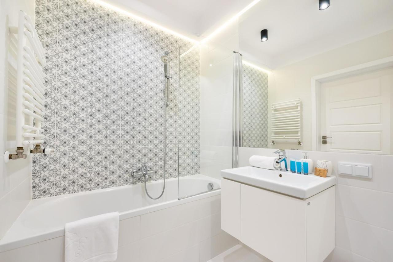 Magazynowa Exclusive Amber Apartment Варшава Экстерьер фото